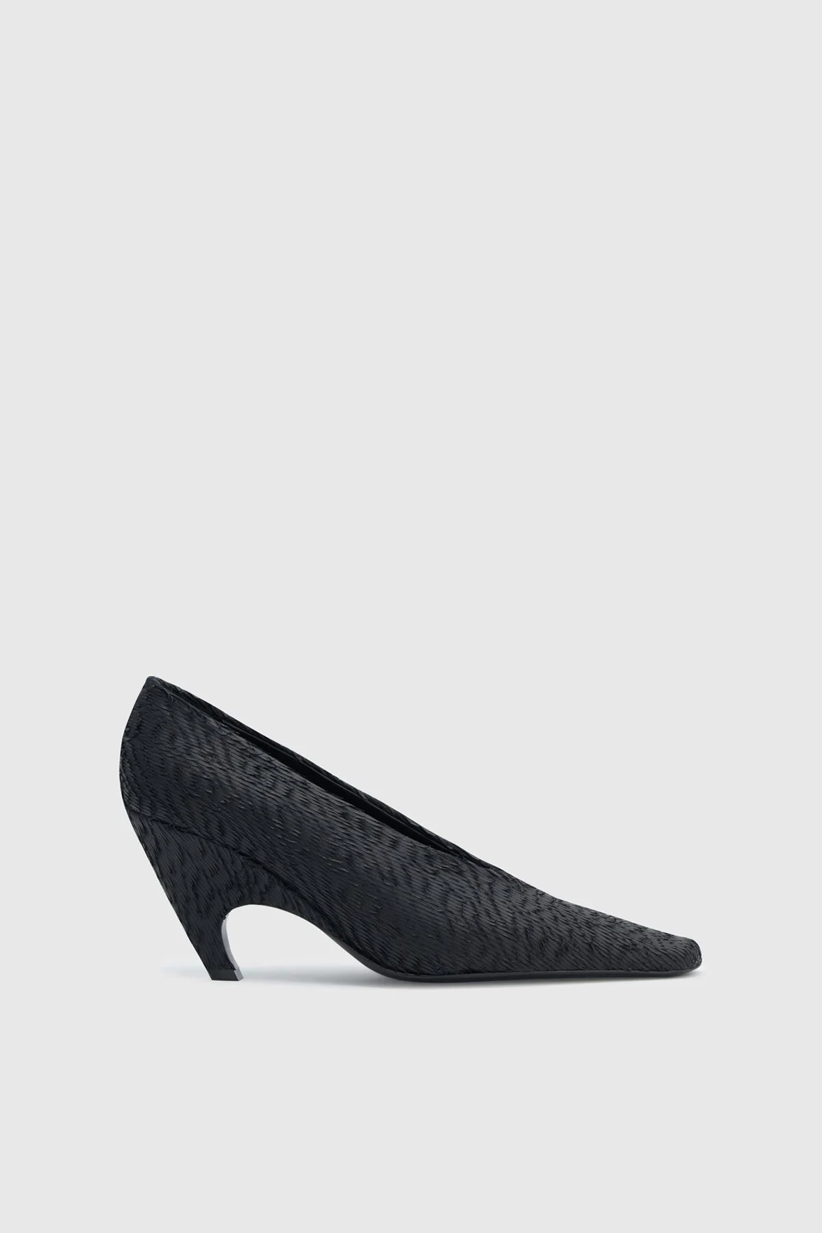 Wave Textured Pump - Image 6
